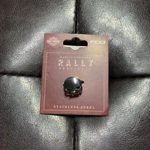 Silver Skull Rally Charm